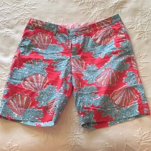Lilly Pulitzer Avenue shorts
